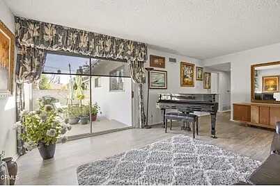 Greenwood D, Los Angeles, CA 90018