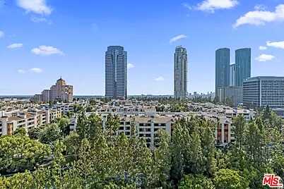 Hillhurst Ave. And Ambrose Ave, Los Angeles, CA 90067