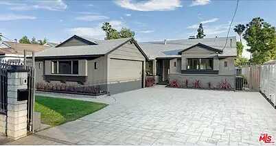 Lindley Avenue And Oxnard Stree, Los Angeles, CA 90008
