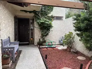 Midvale &Amp; Kelto, Los Angeles, CA 90006