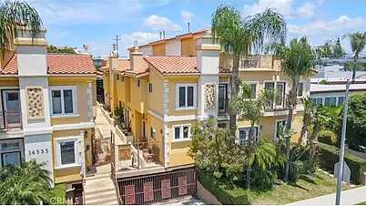 Moorpark Street, Tujunga Avenu, Los Angeles, CA 90057