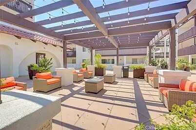 Norton Av, Los Angeles, CA 90023