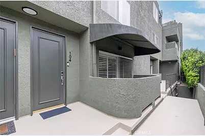 Off Kester And Vanowe, Los Angeles, CA 91401