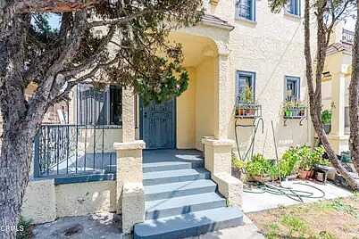 Selma And Hayworth West Of Fairfa, Los Angeles, CA 90033