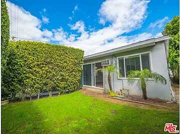 Sherman Way / Lankershi, Los Angeles, CA 90066
