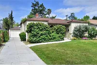 Vanowen/ Wilbu, Los Angeles, CA 91401