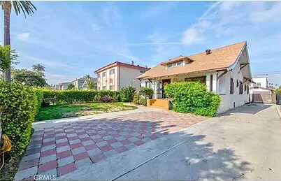 White Oa, Los Angeles, CA 90019
