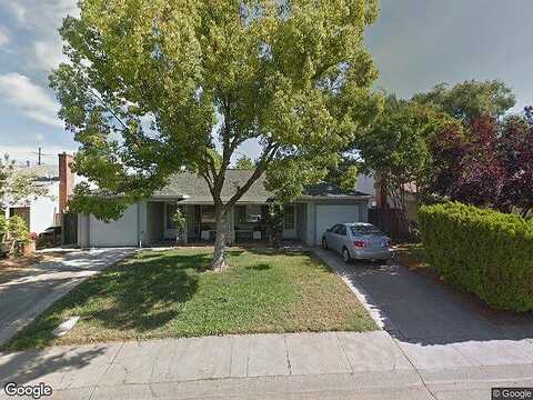 Michelle, SACRAMENTO, CA 95821
