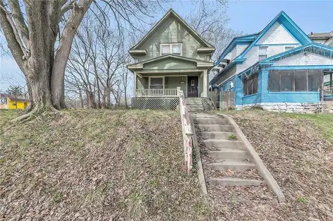 Spruce, KANSAS CITY, MO 64127