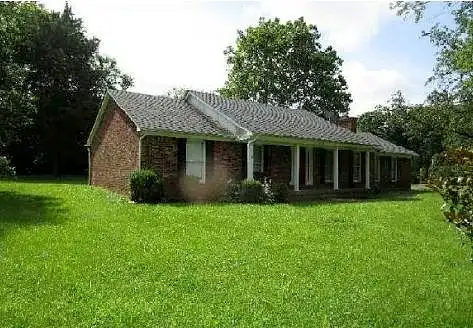 Reel, LA GRANGE, KY 40031