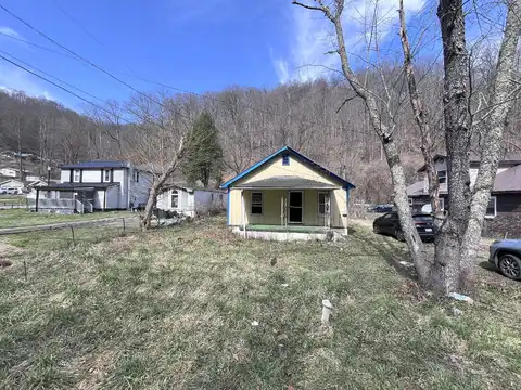 Pond Creek Rd, Pinsonfork, KY 41555