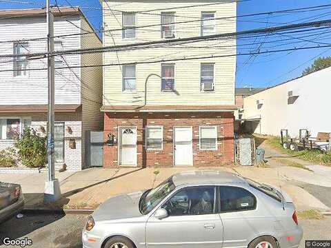 14Th Rd #4, College Pt, NY 11356