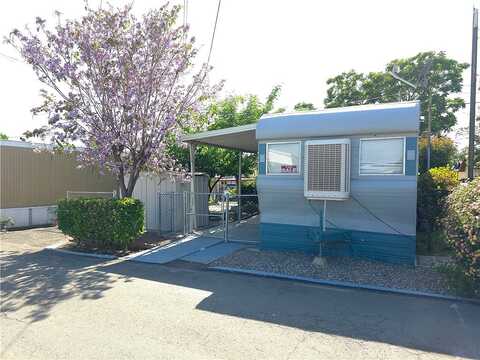 N Roberts Ln #40, Bakersfield, CA 93308