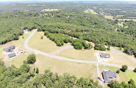 Jeremiah Cir, Russellville, AR 72802