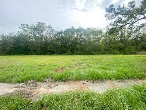 Heights Dr, Saint Bernard, LA 70085