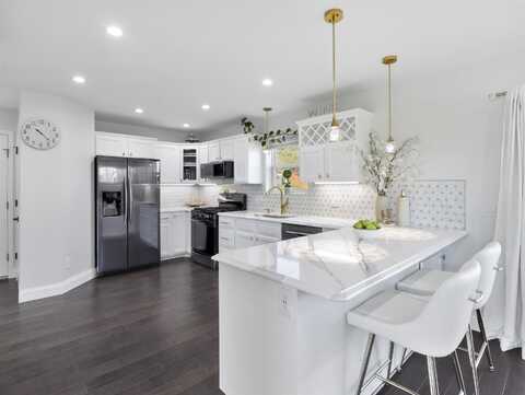 Deschamp, MADISON, WI 53718