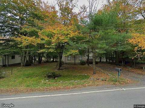 Country Place, TOBYHANNA, PA 18466
