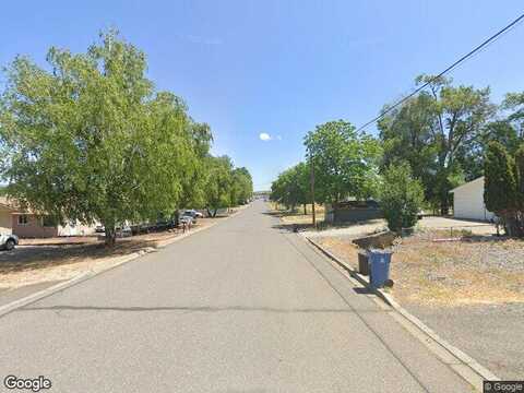 W Nesbitt St, Goldendale, WA 98620