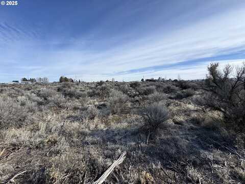 Maple Circle Rd #L-6200, Christmas Valley, OR 97641