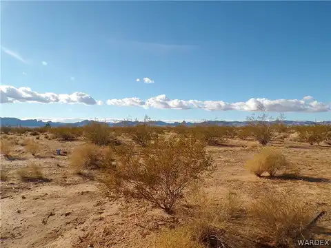 Lot 27-5 S Lochiel Road, Golden Valley, AZ 86413