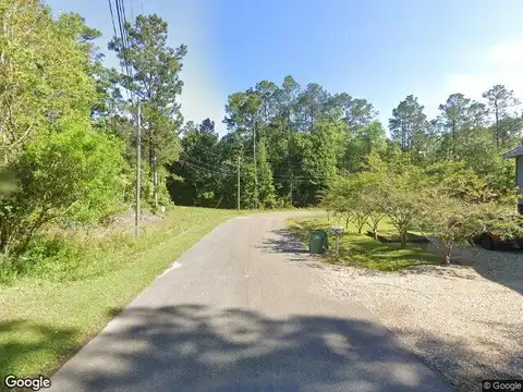Choctaw Pl, Kiln, MS 39556