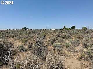 Aspen St, Christmas Valley, OR 97641