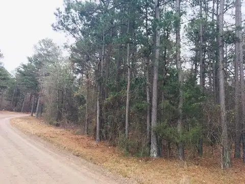 Eagles Nest, Cr 1788, London, AR 72847
