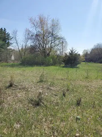 Cr 665, Paw Paw, MI 49079