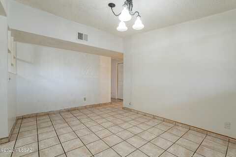 Suffolk, TUCSON, AZ 85704