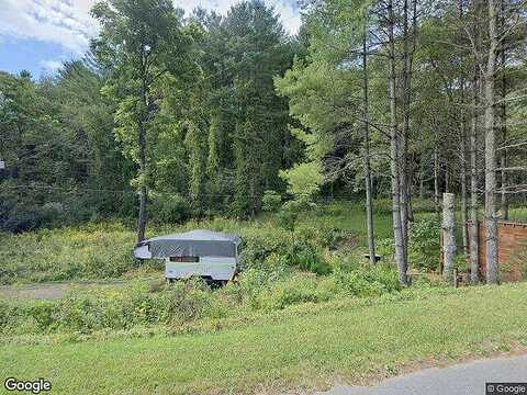 Farmville Ln, Galax, VA 24333