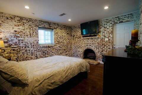 Freebridge, REDDING, CA 96001