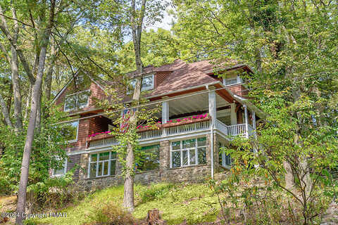 Park, POCONO MANOR, PA 18349