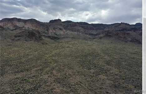 W Geronimo Dr, Golden Valley, AZ 86413
