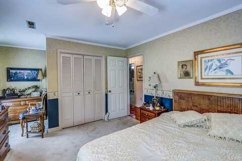 Oakwood, BEDFORD, VA 24523