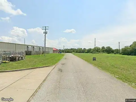 Eagle Lake Dr, Lawrenceburg, KY 40342