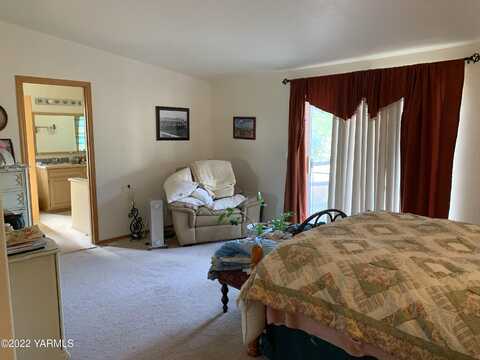 Fork, YAKIMA, WA 98903