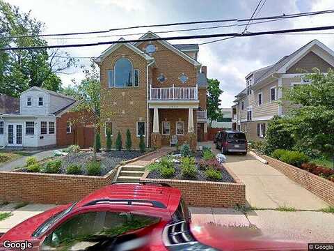 1St, ARLINGTON, VA 22201