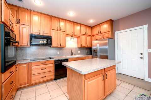 Hoyt, LONGVIEW, TX 75601