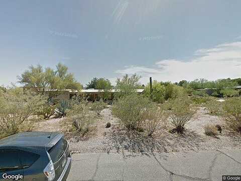 Placita De Los Amigos, TUCSON, AZ 85704
