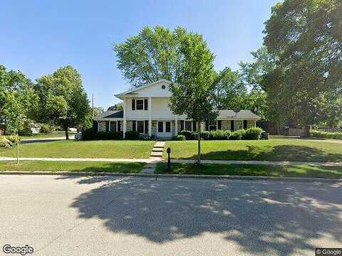 School, WAUKESHA, WI 53189