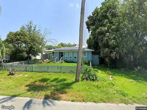 5Th, APALACHICOLA, FL 32320