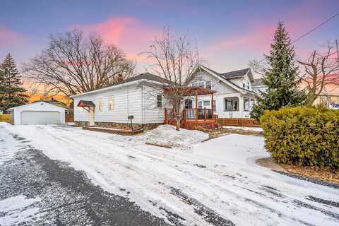Oak, NEENAH, WI 54956