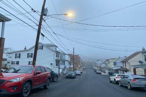 Broad, SAINT CLAIR, PA 17970