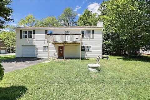 Knollwood, TOBYHANNA, PA 18466