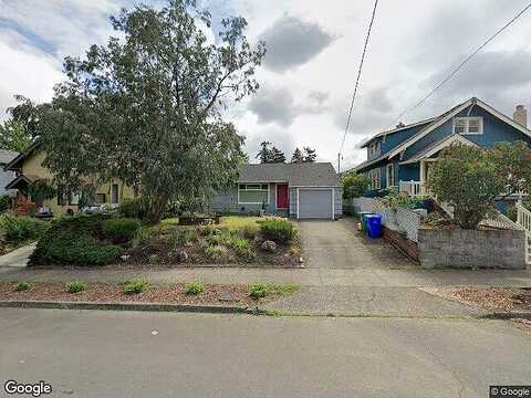 Grand, PORTLAND, OR 97211