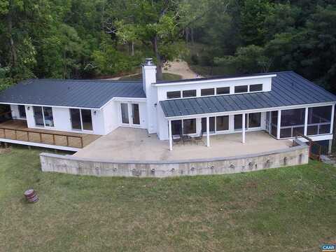Dick Woods, CHARLOTTESVILLE, VA 22903