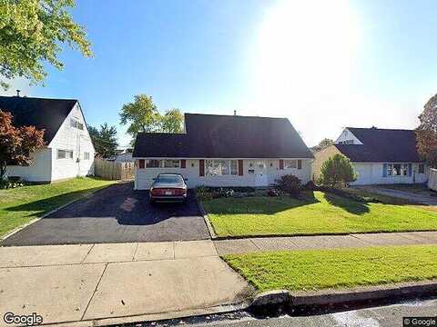 Mayflower, LEVITTOWN, PA 19056