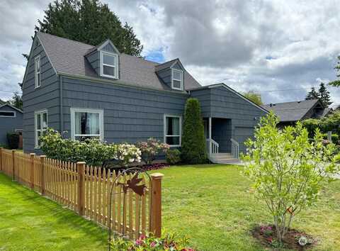 Avenue F, SNOHOMISH, WA 98290