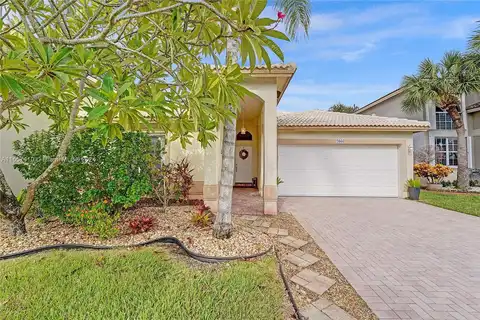 171St, PEMBROKE PINES, FL 33028