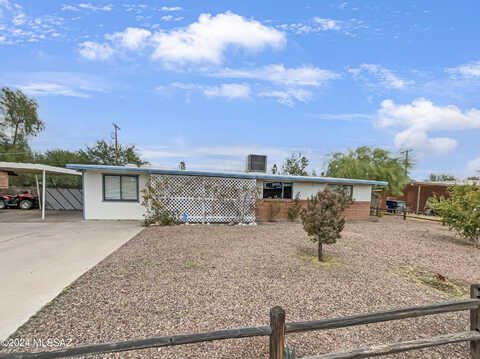 Avenida Del Sol, TUCSON, AZ 85710